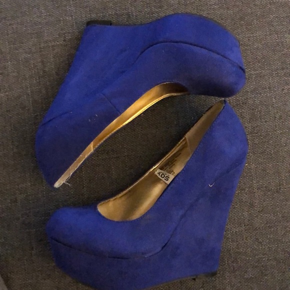 Blue suede wedges! - Picture 2 of 3